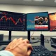 GBP/USD chart falling as oil prices and Iran conflict boost the US Dollar on trading screens.