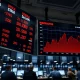 Breaking news analysis of March 2026 stock market decline and Treasury yield surge on trading floor screens.