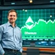Financial analyst Tom Lee in a studio with an Ethereum price chart showing a bullish trend.